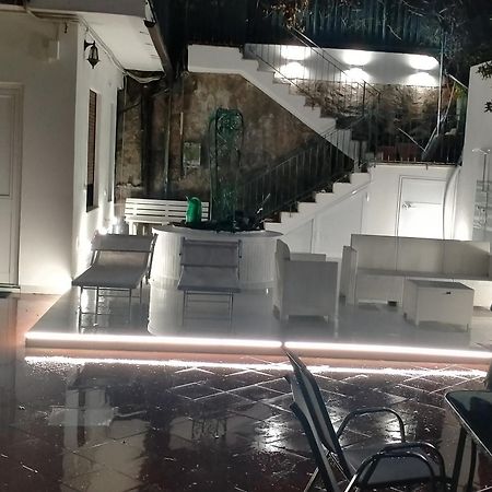 Villa Sullo Stretto Sant'Agata  Εξωτερικό φωτογραφία