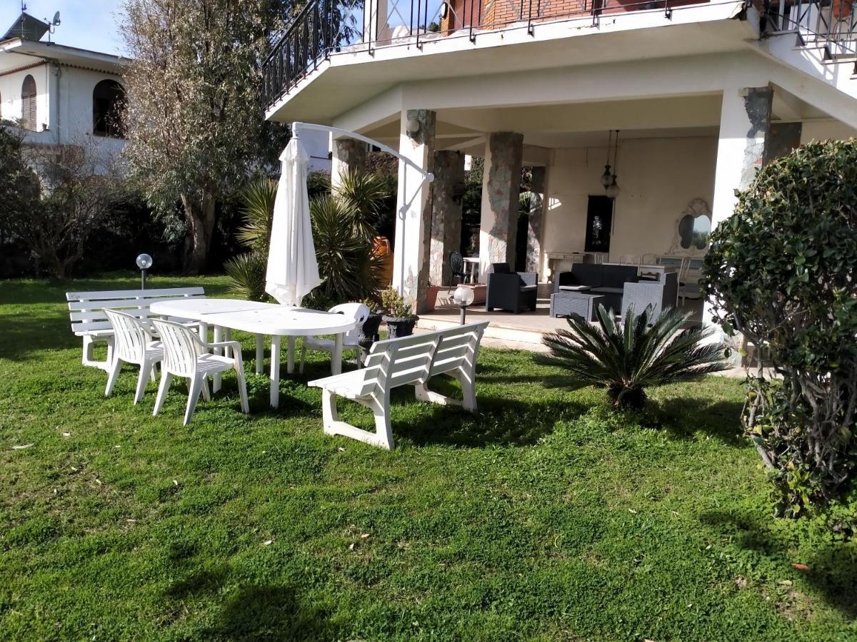 Villa Sullo Stretto Sant'Agata  Εξωτερικό φωτογραφία