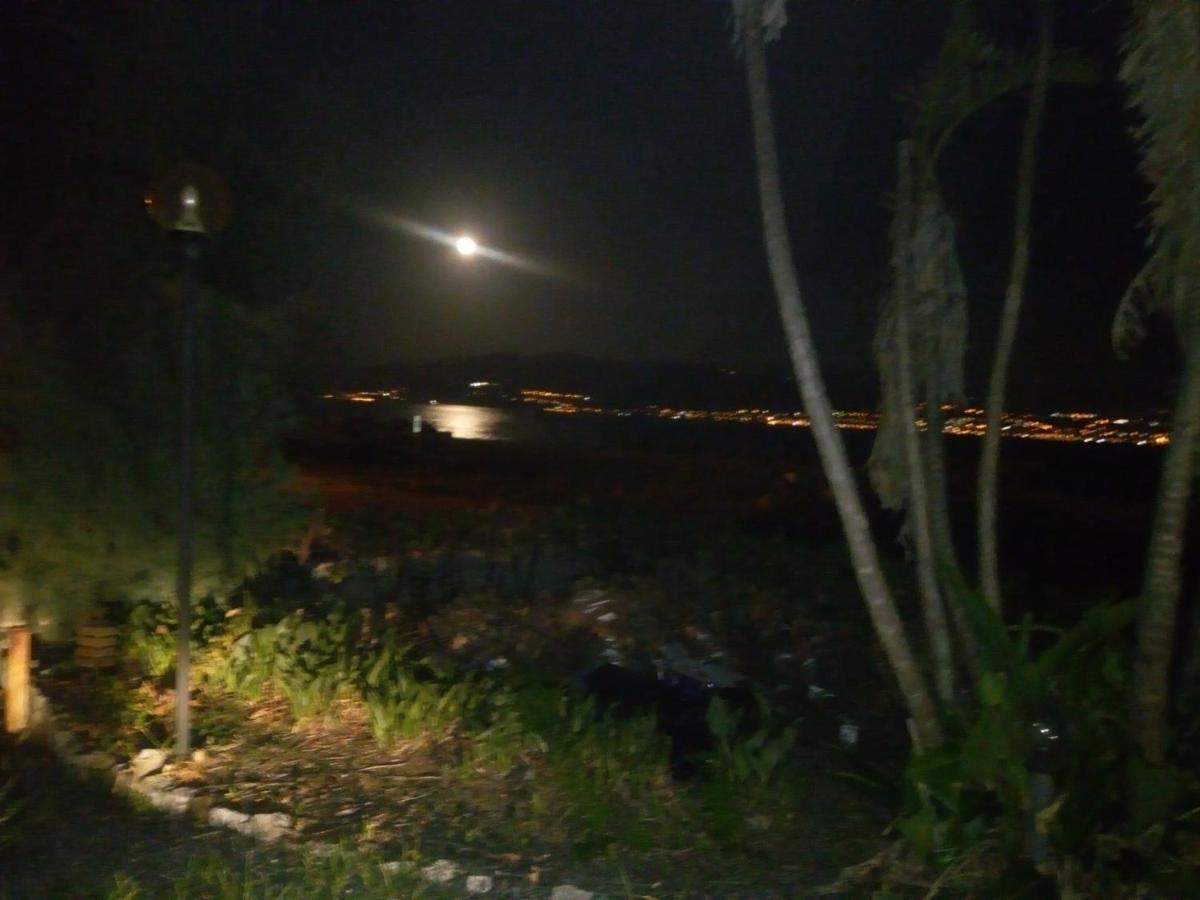Villa Sullo Stretto Sant'Agata  Εξωτερικό φωτογραφία